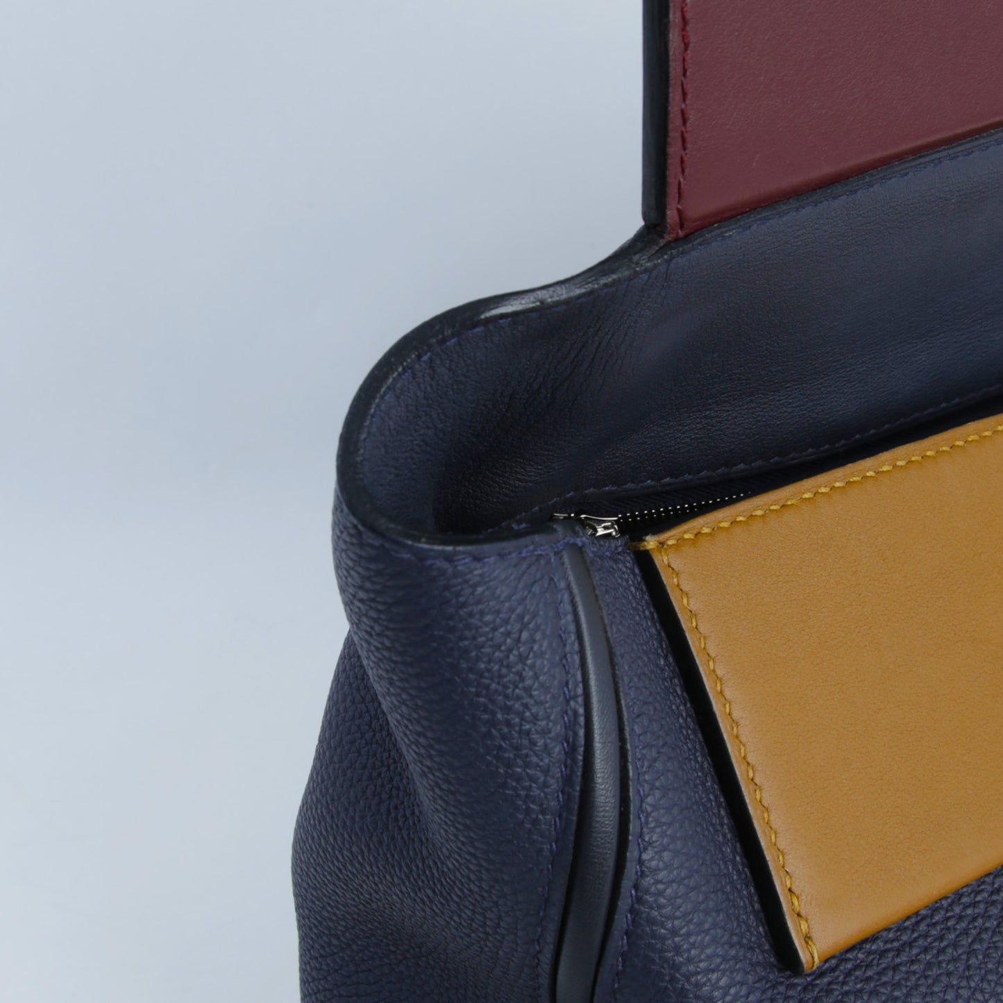 HERMÈS エルメス ヴァンキャトル 29 ブルーインディゴ ボルドー