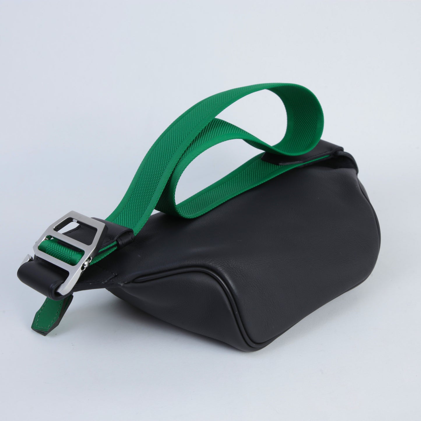 HERMÈS エルメス シティスライド クロス PM ブラック