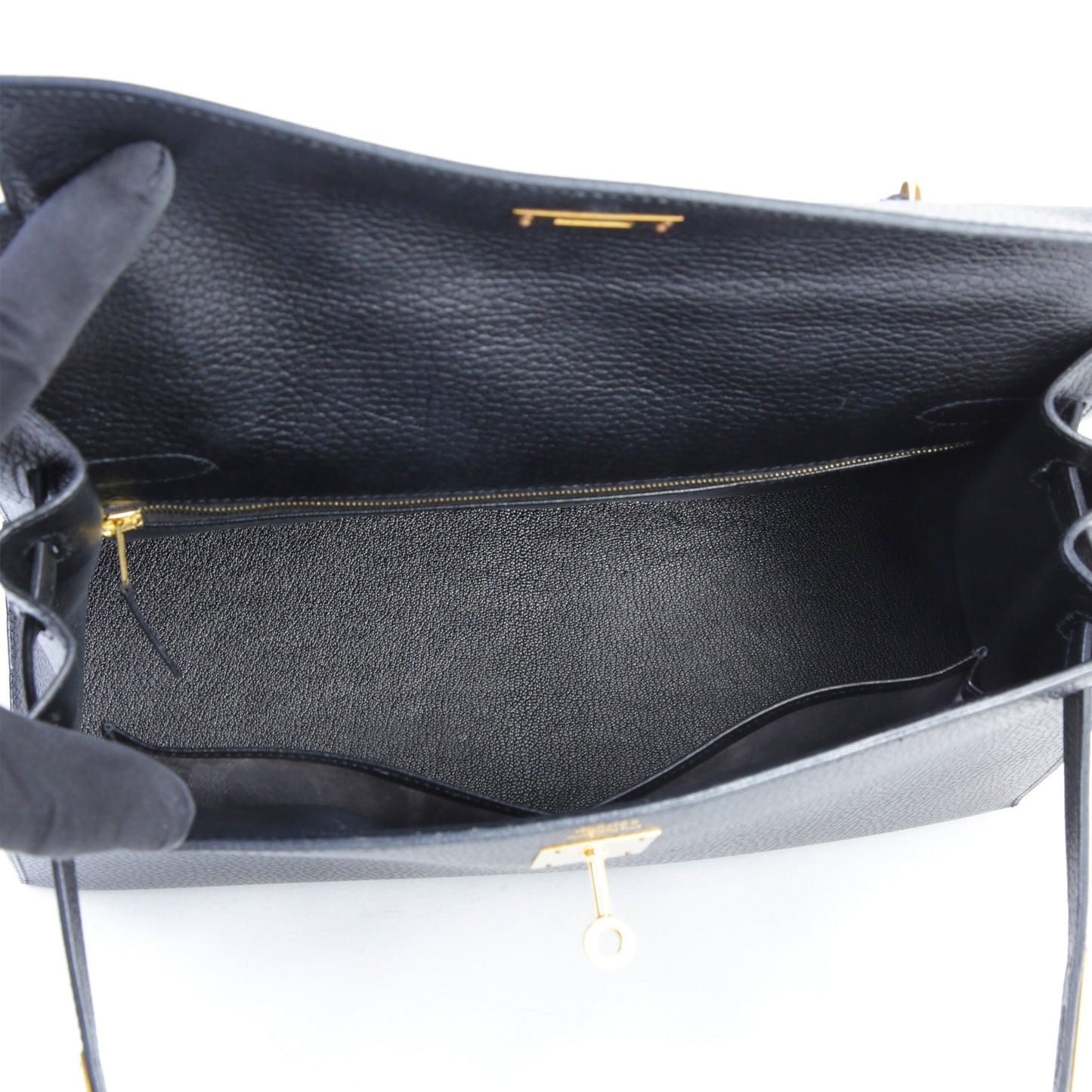 HERMÈS Hermès Kelly 32 Sellier Noir with Gold Hardware