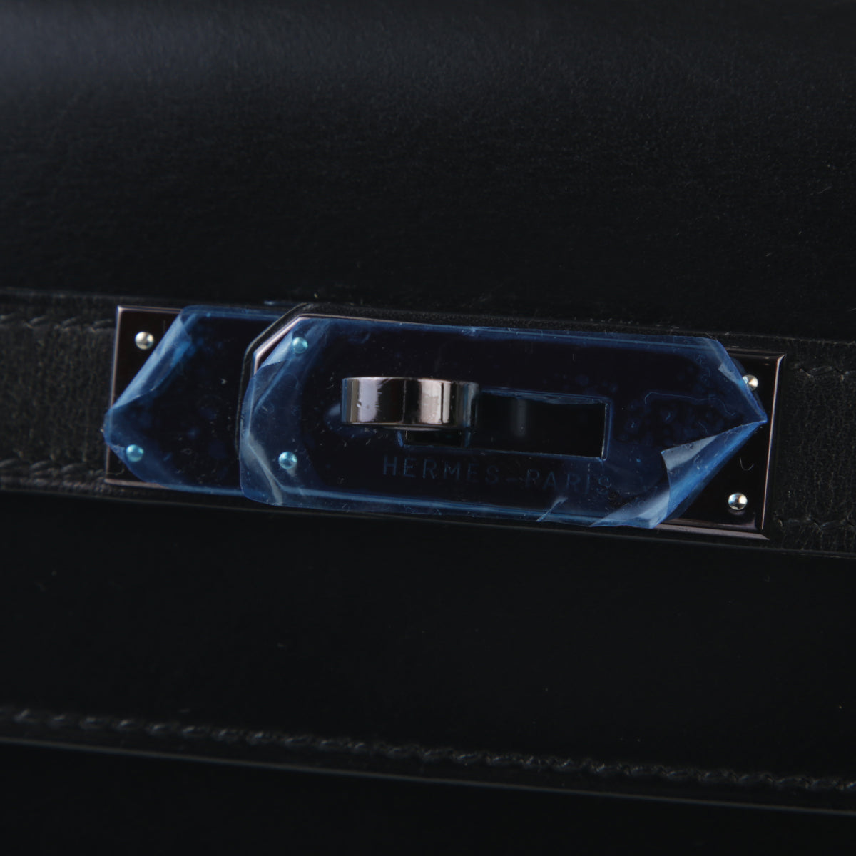 HERMÈS Hermès Kelly 32 Serie Black Ruthenium Hardware A