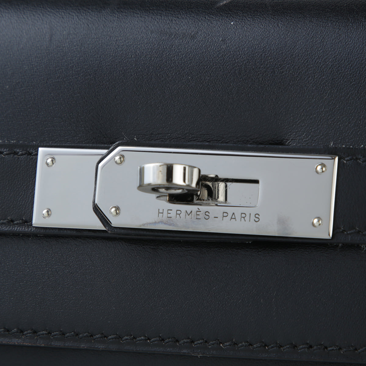 HERMÈS Hermès Kelly 32 Serie Black with Ruthenium Hardware AB