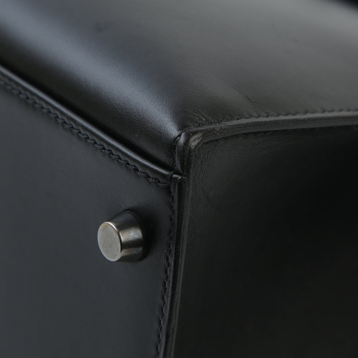 HERMÈS Hermès Kelly 32 Serie Black with Ruthenium Hardware AB