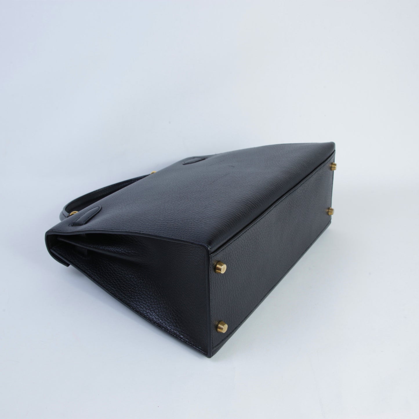 HERMÈS Hermès Kelly 32 Sellier Noir with Gold Hardware