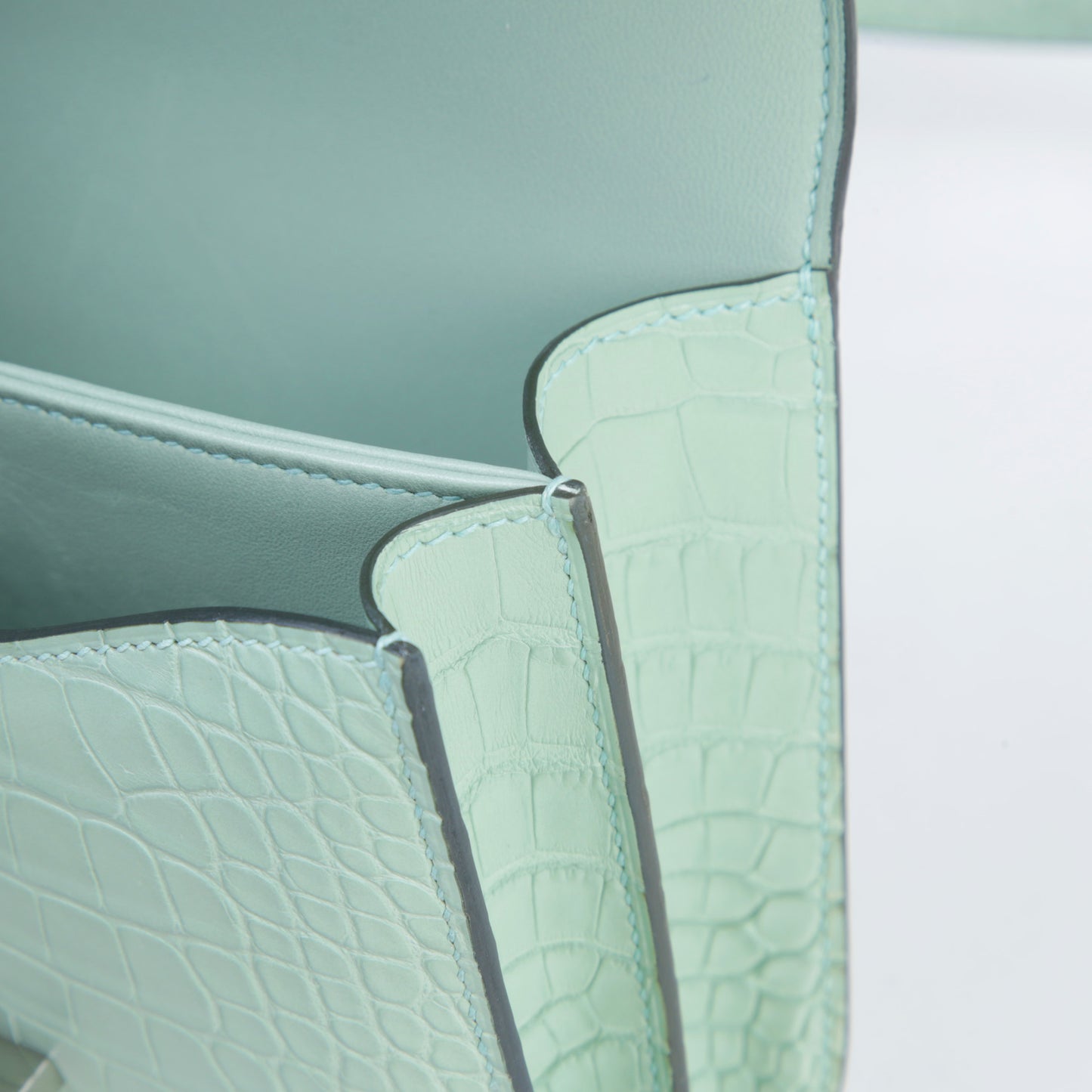 HERMÈS エルメス コンスタンス3 ミニ ヴェール・デュー クロコダイル アリゲーター マット